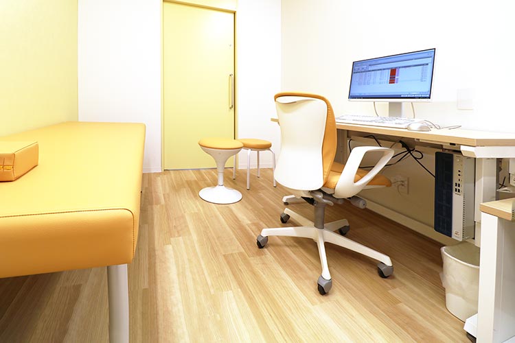 診察室2